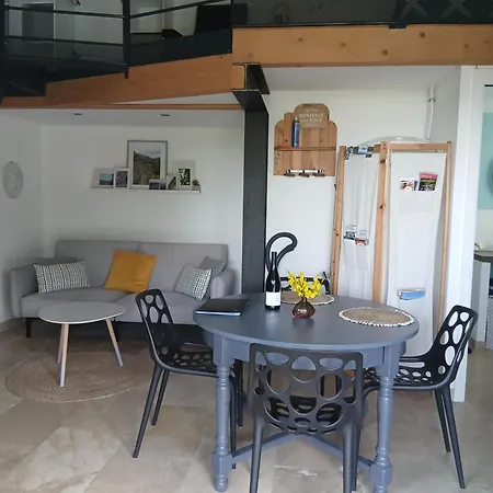Les Cerisiers De Stella Ferienhaus Blauvac